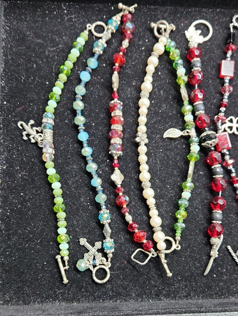 Multicolor Beaded Women's Bracelet Set - Elegant Gem and Pearl Accents - Picture 6 of 9